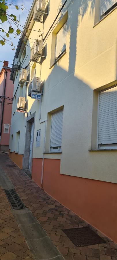 Apartmani Luka Crikvenica Esterno foto
